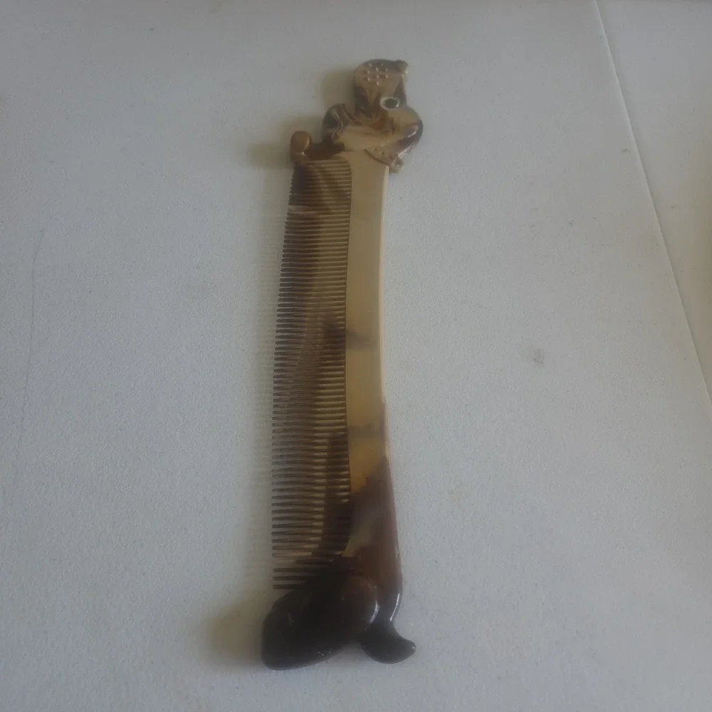 Vintage Plastic Dachshund Googly Eye Hair Comb Brown Slag Marbled Look